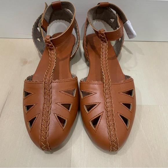 NWOT ELF Made By Hand Bounty T-strap Leather Sandals Vintage Camel Tan Women 11 - Picture 4 of 14